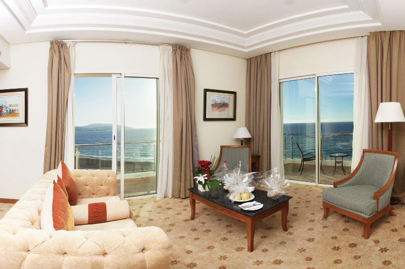 Grand Mogador Sea View & Spa Tangeri Esterno foto A room at the hotel