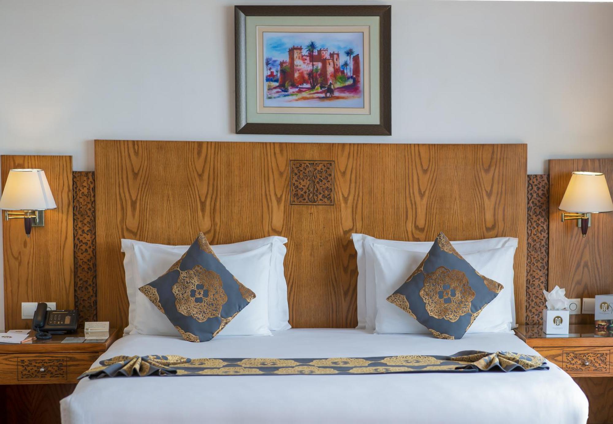 Grand Mogador Sea View & Spa Tangeri Esterno foto A bedroom at the hotel