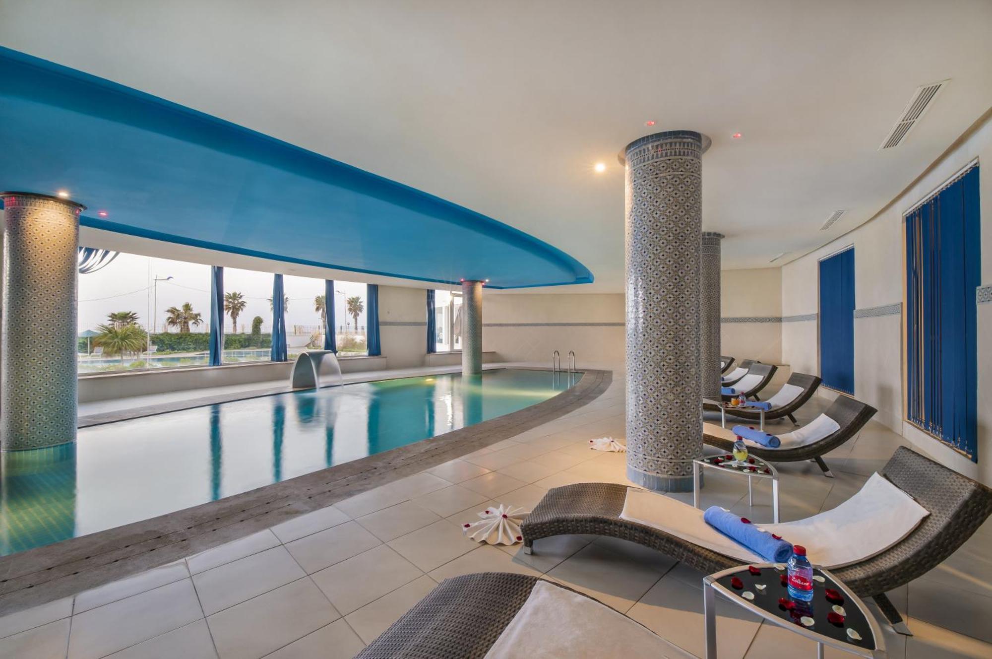 Grand Mogador Sea View & Spa Tangeri Esterno foto Indoor pool