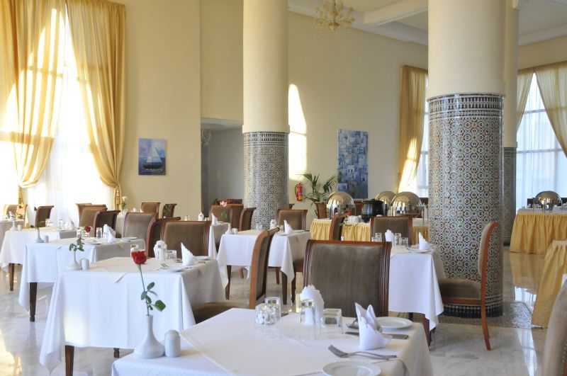 Grand Mogador Sea View & Spa Tangeri Esterno foto Restaurant