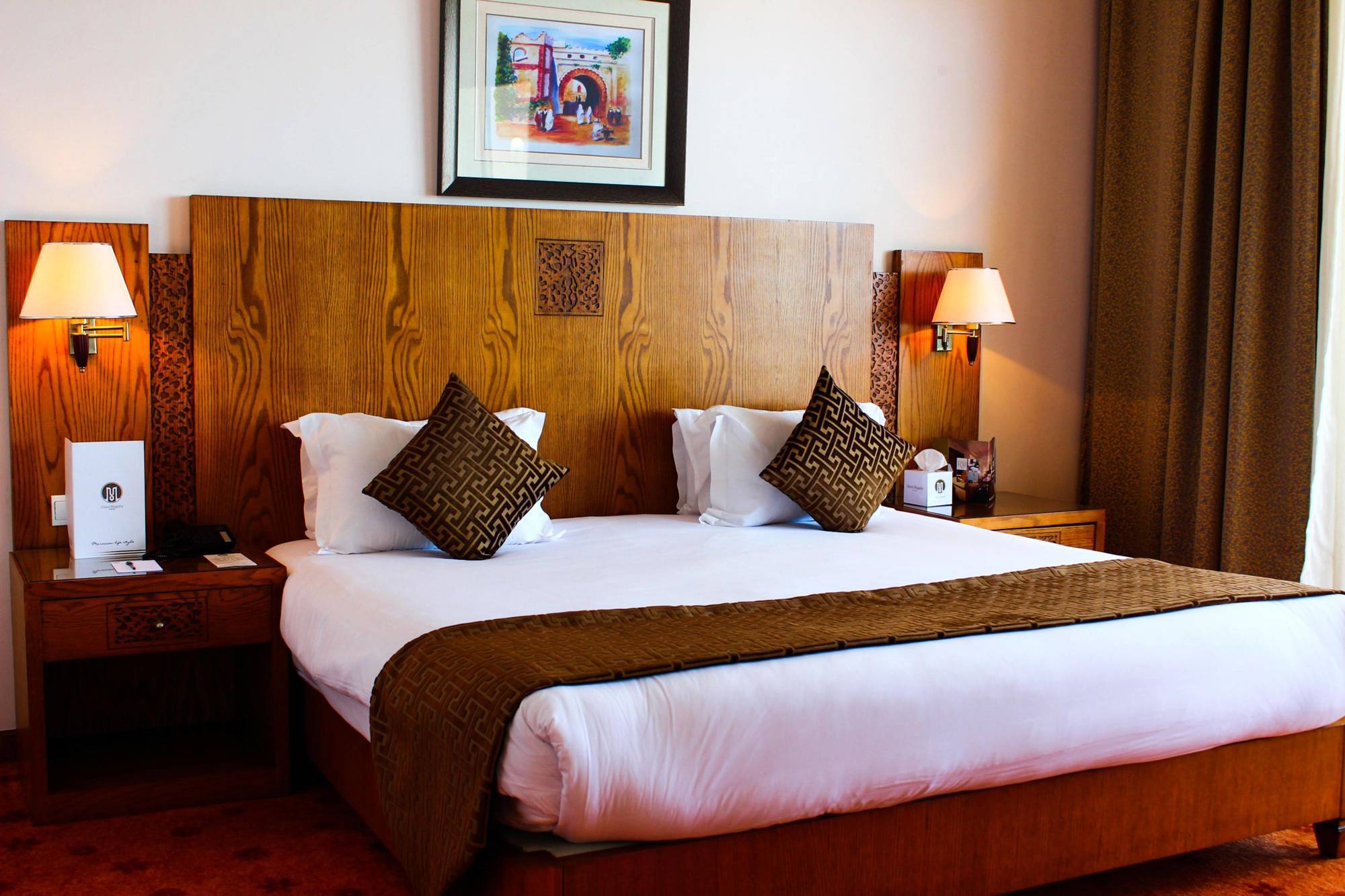 Grand Mogador Sea View & Spa Tangeri Esterno foto A bedroom at the hotel